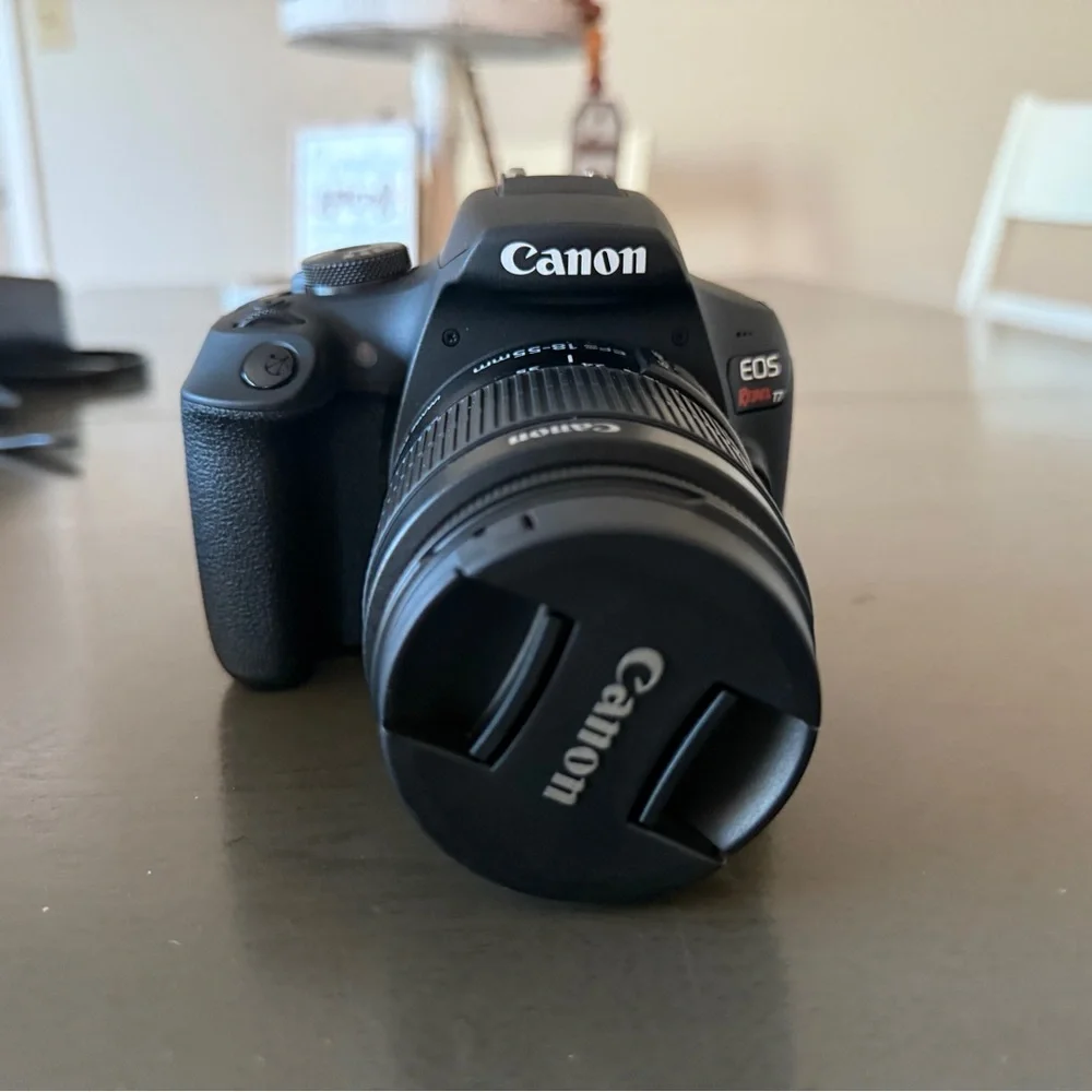 Canon EOS Rebel T7 EF-S 18-55mm IS II KIT Black Camera and accessories